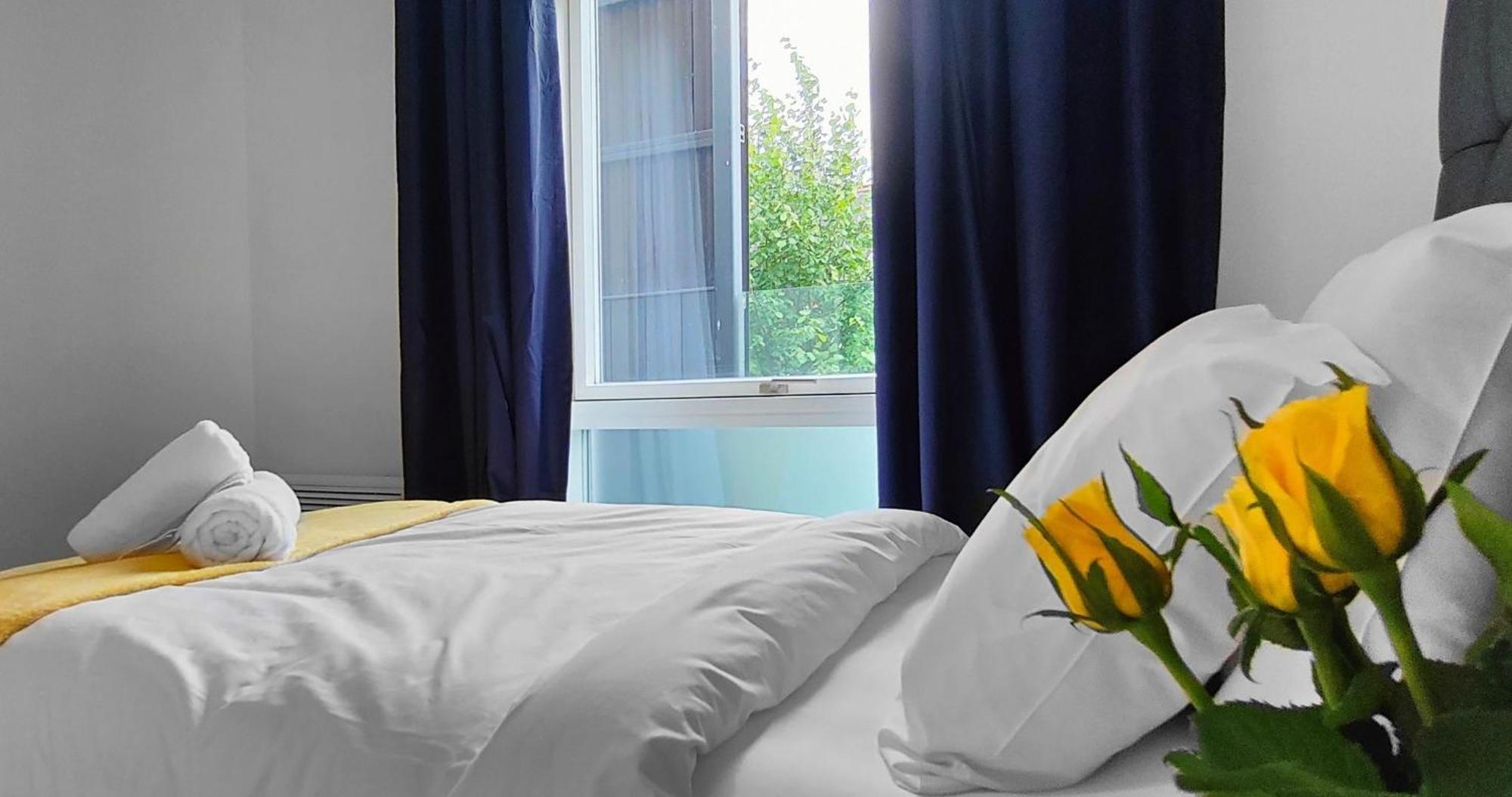 Cambridge Stays Riverside Apart Hotel With 2Br Flats At The City Centre-Parking-Balcony Kültér fotó